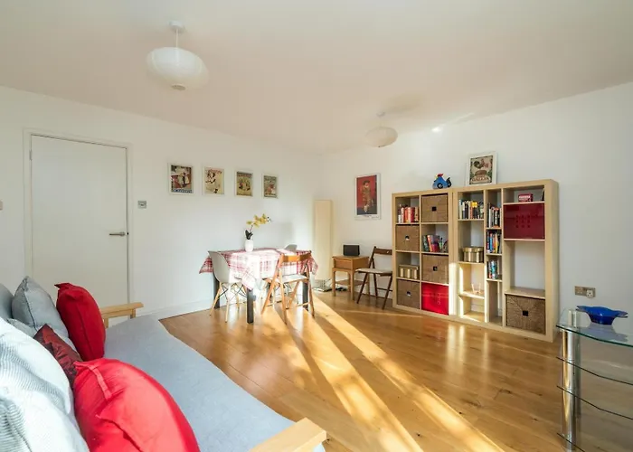 Super 1Bd Garden Flat Islington London